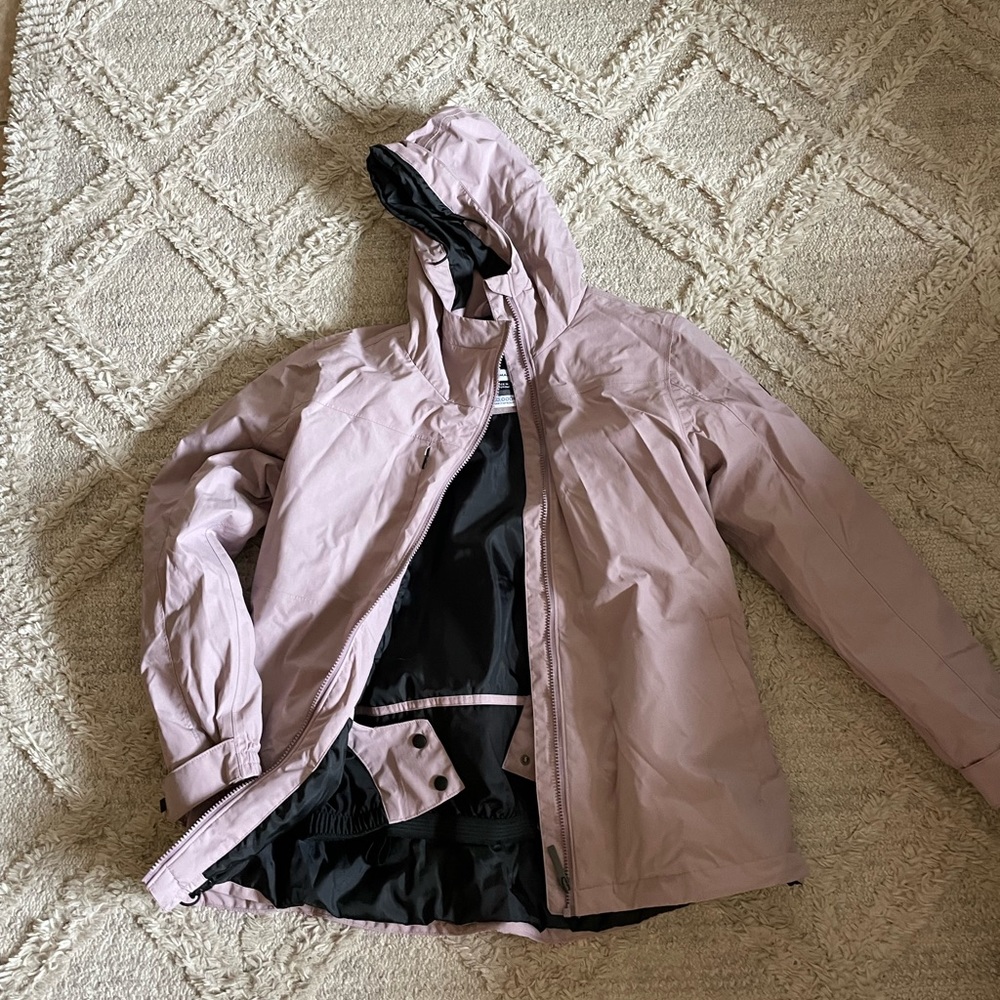 Aperture Women’s Snowboarding Jacket!!